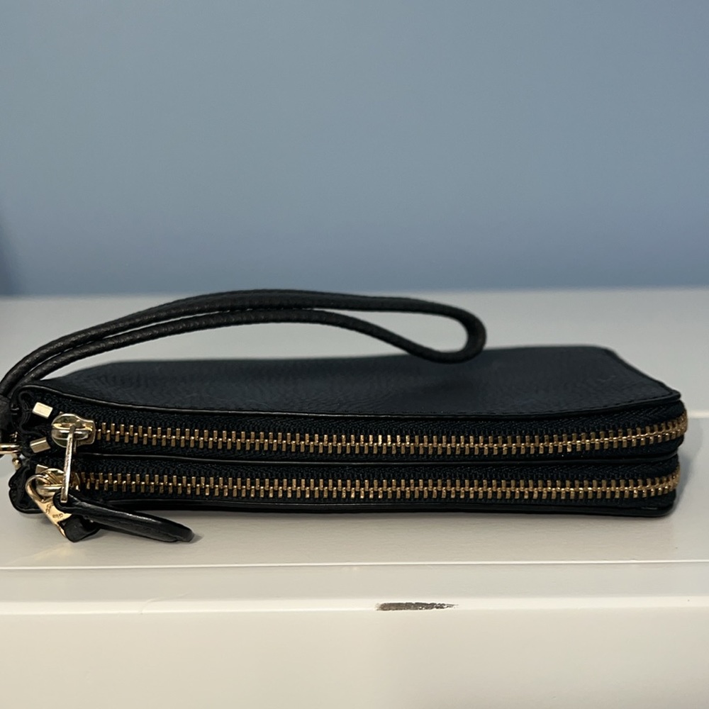 Navy Blue Coach wristlet - Picture 2 of 2